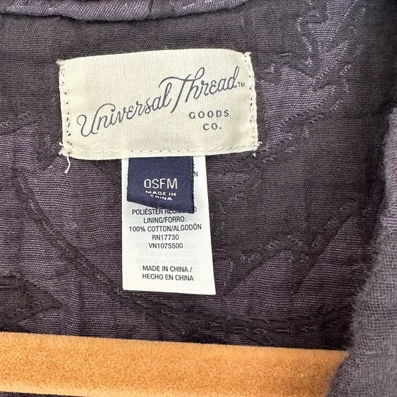 Quilted Black Floral Shawl Jacket OSFM - Picture 4 of 7